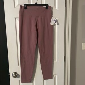 Old Navy Mauve Go-Dry Balance Leggings